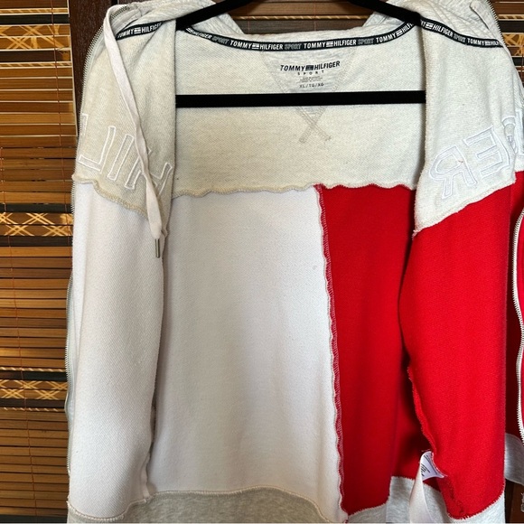 🌟3/$20🌟 Tommy Hilfiger sport zipper hoodie size XL - Picture 5 of 7